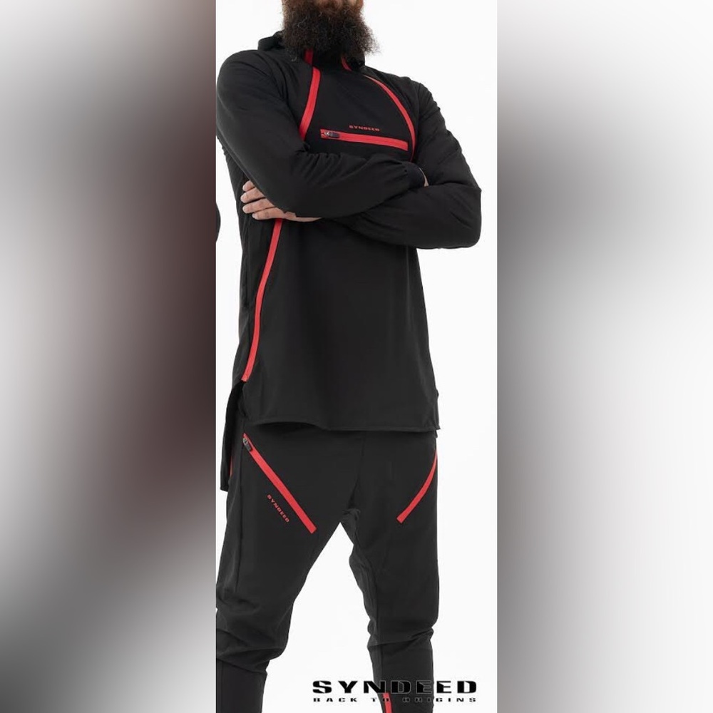 - Islamic workout wear from Paris NWT ( sold out ) has stretch not Nike